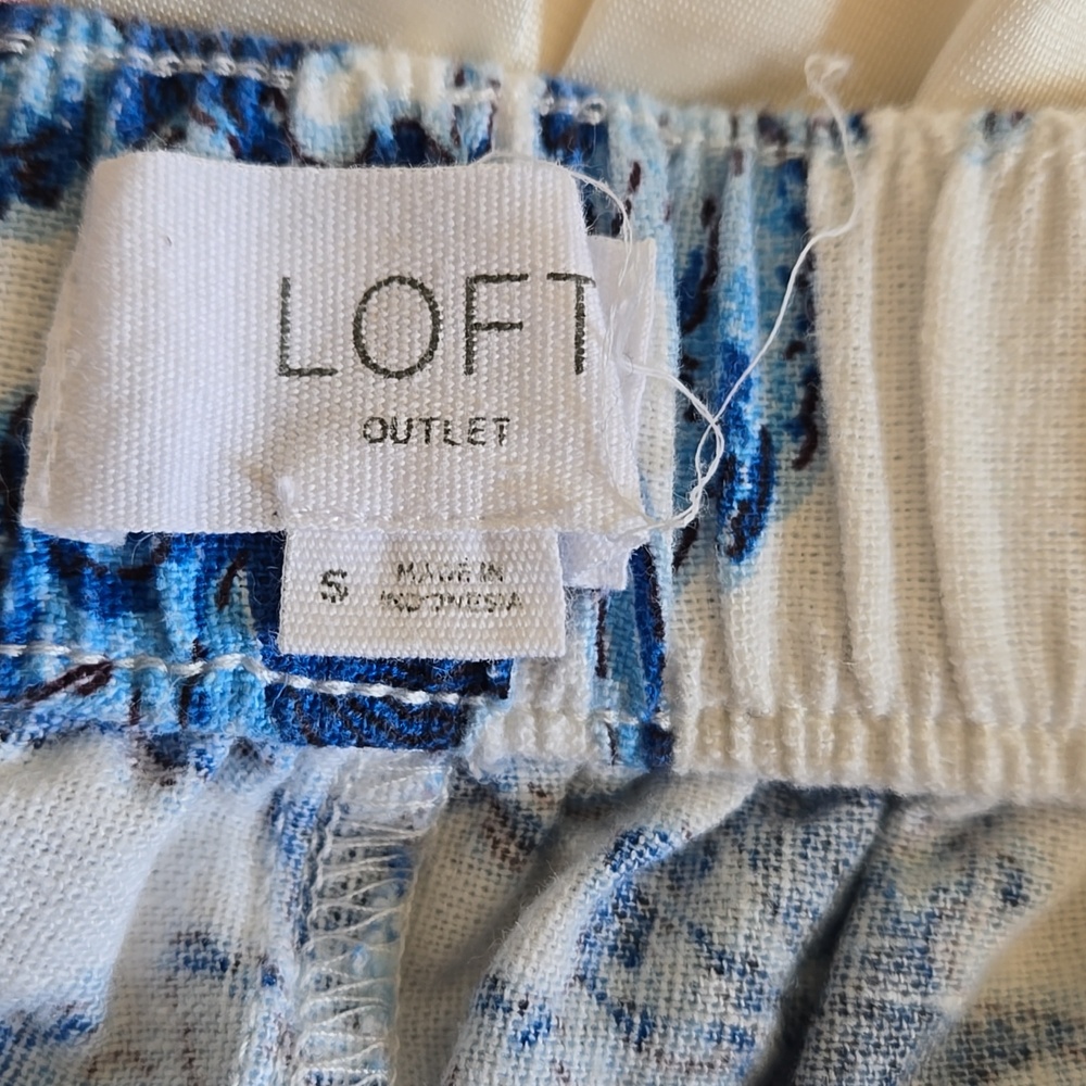 LOFT  Blue and White Printed Linen Blend Shorts Set - Picture 7 of 9